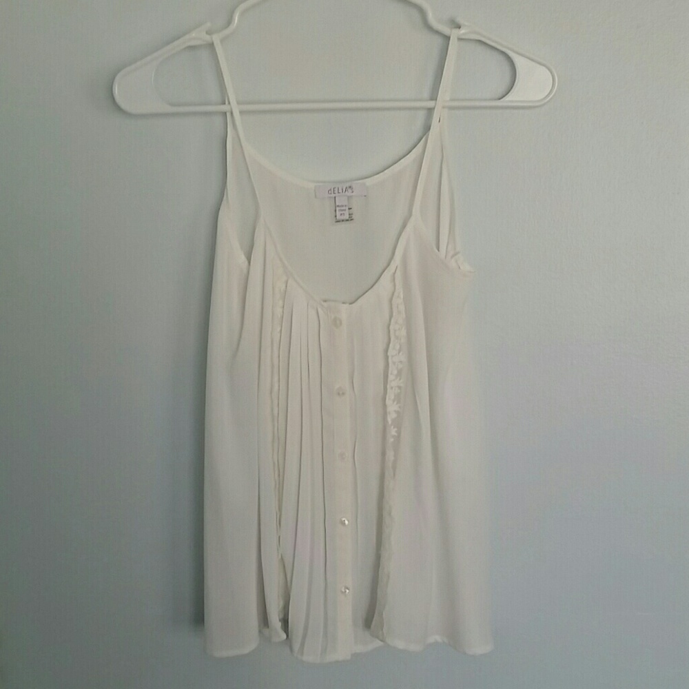 Delia*s cream pleated blouse